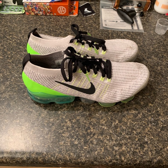 Nike Air Vapormax Flyknit 3 Electric Green size 11 - Picture 1 of 6